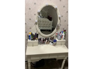 Wooden dressing table