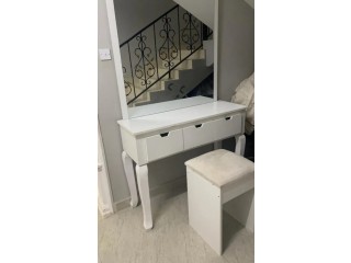 Wooden dressing table