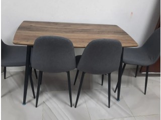 4 person dining table