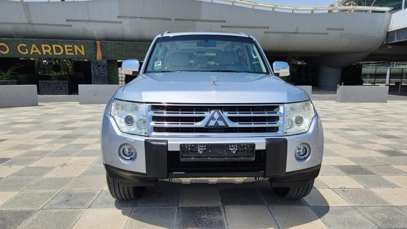 mitsubishi-pajero-2009-big-0