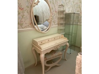 Wooden dressing table