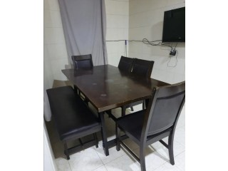 6 person dining table