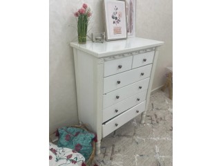 Wooden dressing table