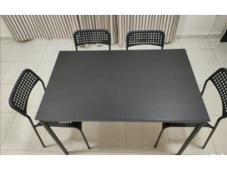 4 person dining table