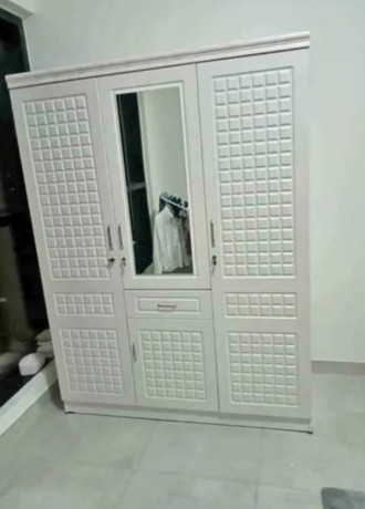 wooden-wardrobe-big-0