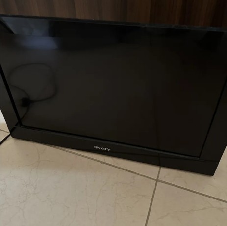 sony-32-inch-tv-big-0