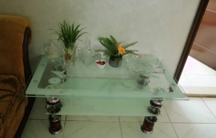 glass-table-big-0