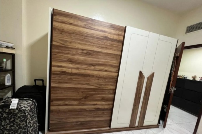 wooden-wardrobe-big-0