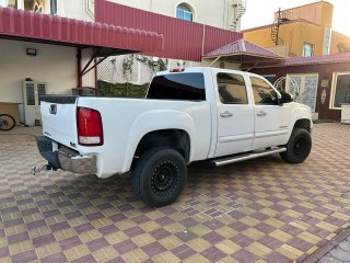 GMC Sierra 2010