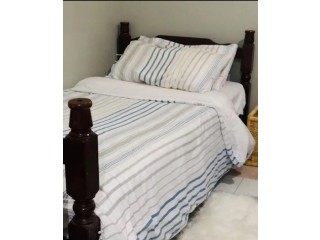 Single person bed