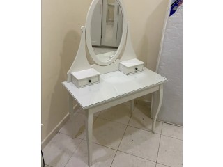 Wooden dressing table