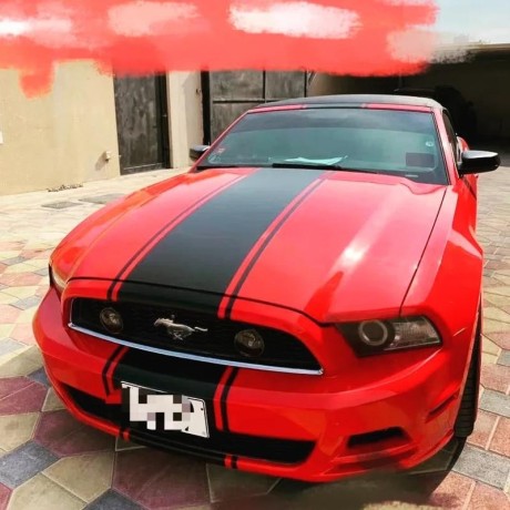 ford-mustang-2012-big-0