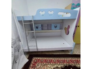 Kids bunk bed