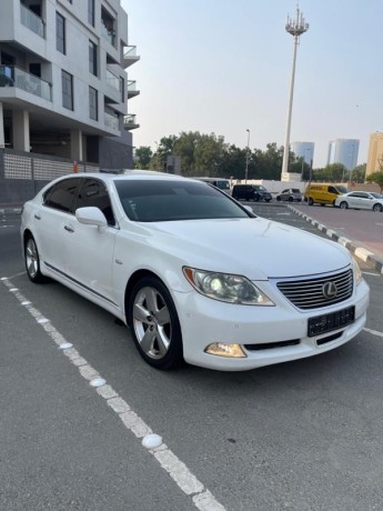 lexus-ls-series-2008-big-0