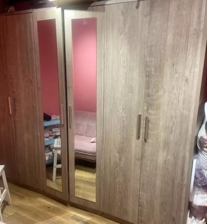 wooden-wardrobe-big-0