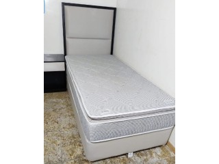 Single person bed