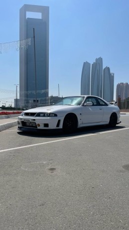 nissan-skyline-r33-1996-big-2