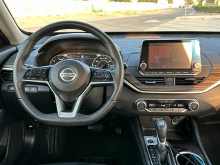 Nissan Altima 2020