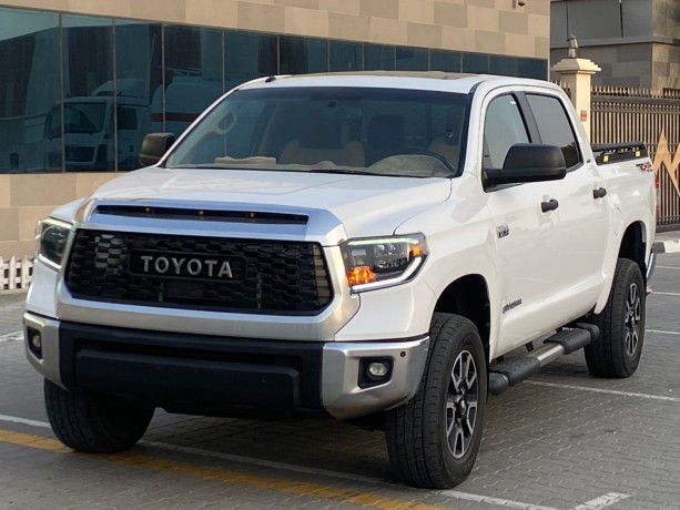 toyota-tundra-2016-big-4