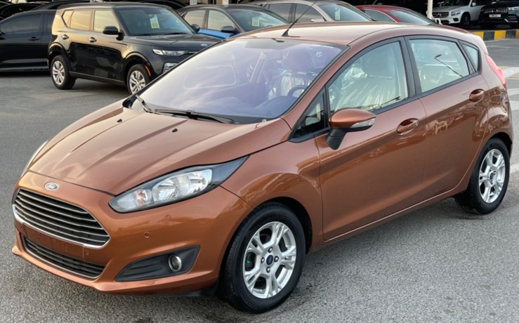 ford-fiesta-v4-16l-model-2013-big-5