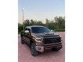 toyota-tundra-2016-small-1