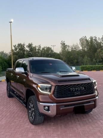 toyota-tundra-2016-big-1