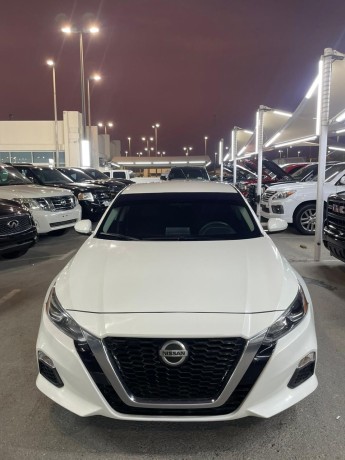 nissan-altima-2019-big-1