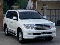 toyota-land-cruiser-2010-small-3