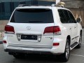 lexus-lx-570-2014-small-7