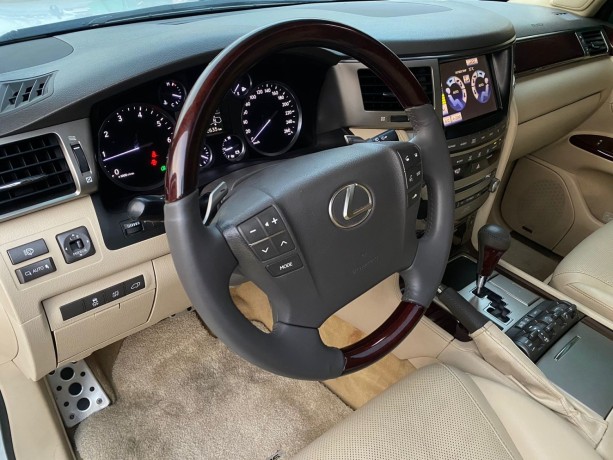 lexus-lx-570-2014-big-4