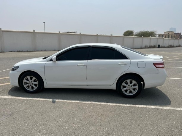 toyota-camry-2010-big-0