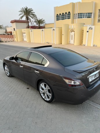 nissan-maxima-2012-big-3