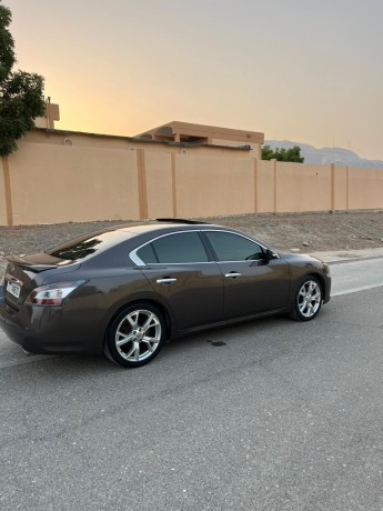 nissan-maxima-2012-big-5