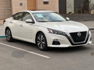 Nissan Altima SV 2021