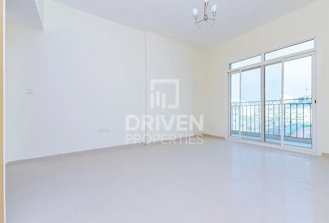 bright-spacious-apt-available-in-jun-big-1