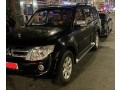 mitsubishi-pajero-2012-small-0