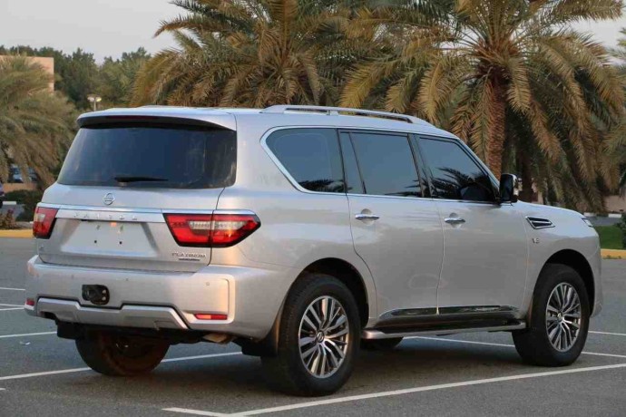 nissan-patrol-platinum-2021-big-5