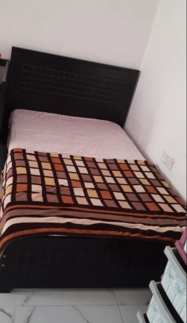 king-size-bed-with-mattress-big-0