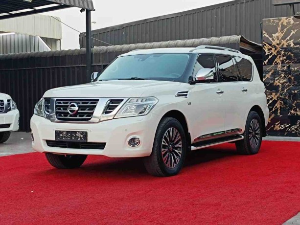 nissan-patrol-platinum-2014-big-6