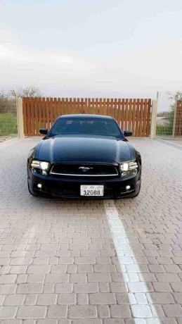 ford-mustang-2014-big-0