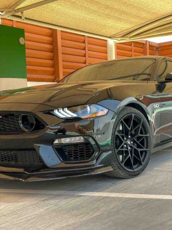 ford-mustang-gt-2020-big-6