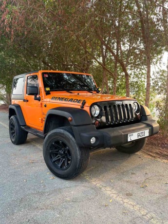 jeep-wrangler-sport-2012-big-5