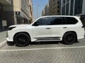 lexus-lx-570-2016-small-0