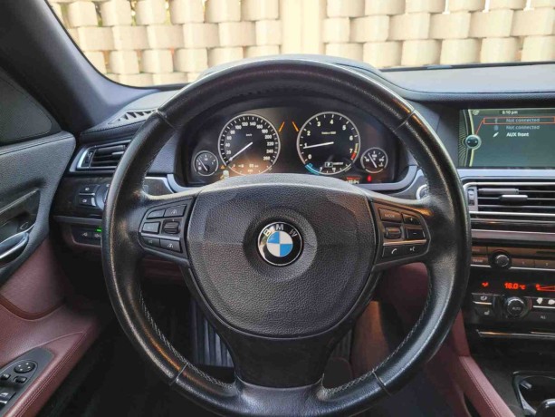 bmw-740li-2011-big-8