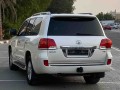 toyota-land-cruiser-gxr-2013-small-3