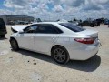 toyota-camry-se-2017-small-8