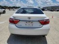 toyota-camry-se-2017-small-1