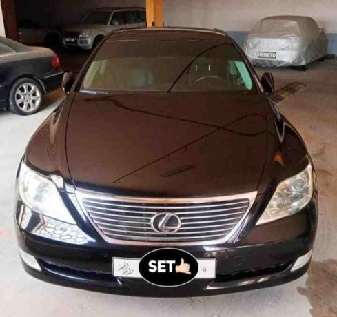 lexus-ls-460-2009-big-0