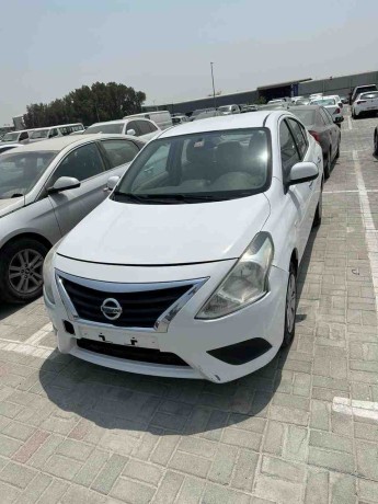 nissan-sunny-2015-big-6