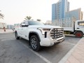 toyota-tundra-2022-small-0